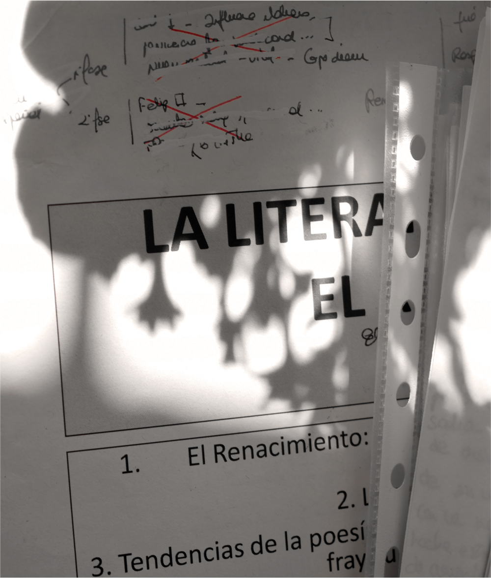JMDoradoFaces's tweet photo. fin de curso #endofcourse #conceptualphotography #conceptphoto #stilllife #monochrome #blackandwhitephotography #bnwphotography #minimallove #minimalist #minimalism #minimalphotography #minimalistphotography #summertime #holidays #school #summer https://t.co/EuSol9naYx