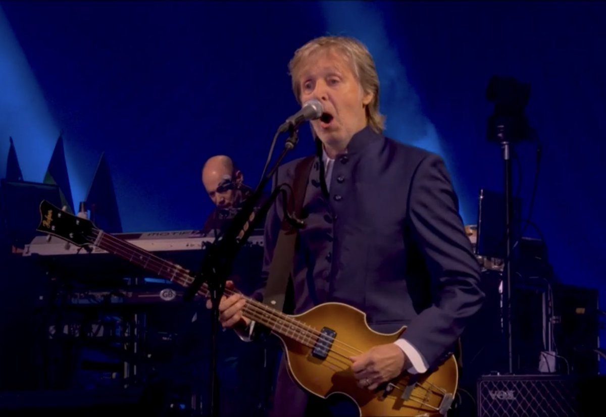 RupertMyers's tweet photo. Paul McCartney is amazing. 80 years old, still got it, v impressive for a man who’s tried heroin #Glastonbury2022 https://t.co/3h5WMdG0VE