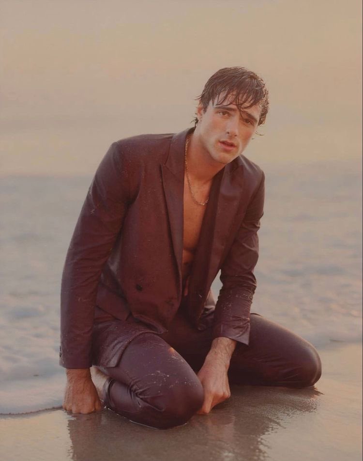 lnfosSeriesFR's tweet photo. Jacob Elordi fête aujourd’hui ses 25 ans. Joyeux anniversaire à lui ❤️ https://t.co/nb4FP4iCQU