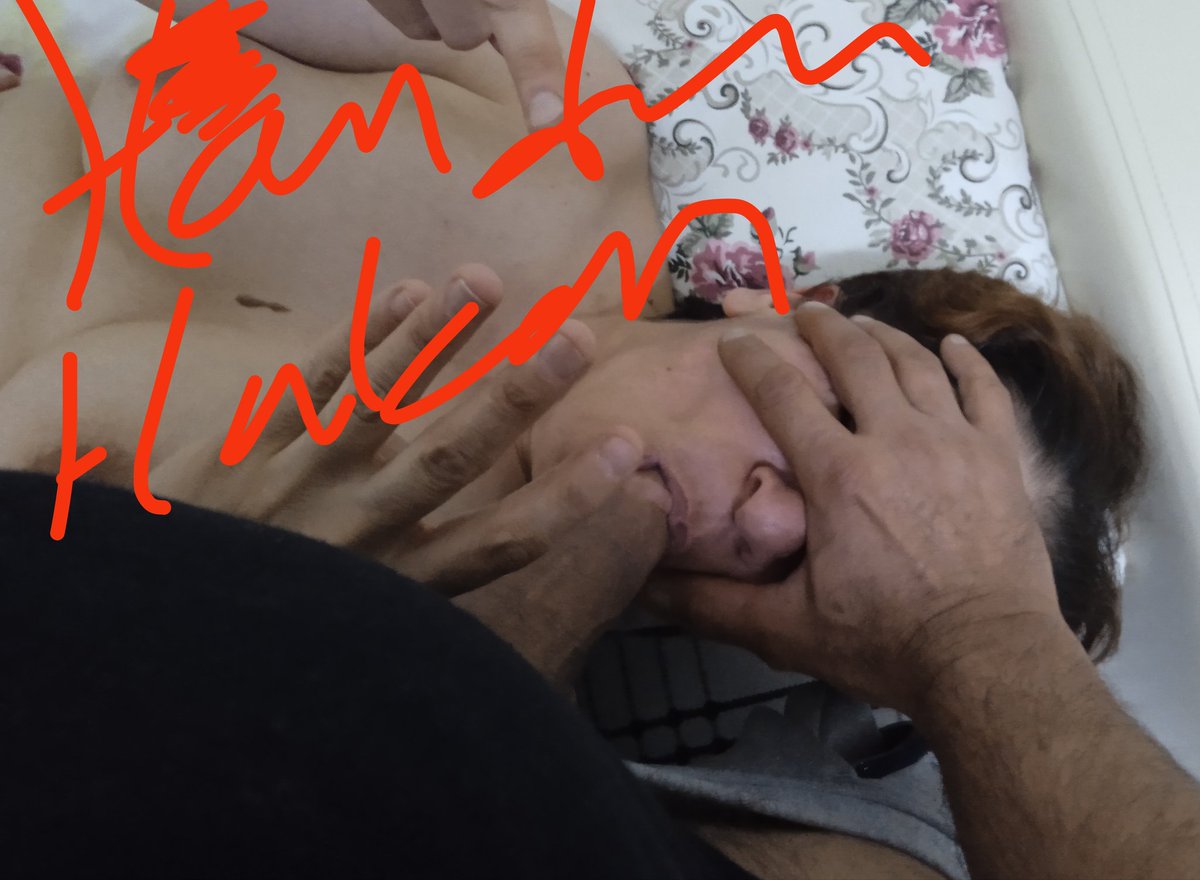 Geceye bir iki foto bırakalım anlık taze taze biz yatar sizlere iyi geceler