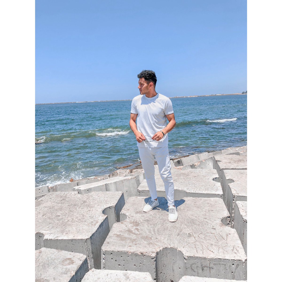 sanafeery's tweet photo. 🥵🥵 https://t.co/egNsQhZ9dA