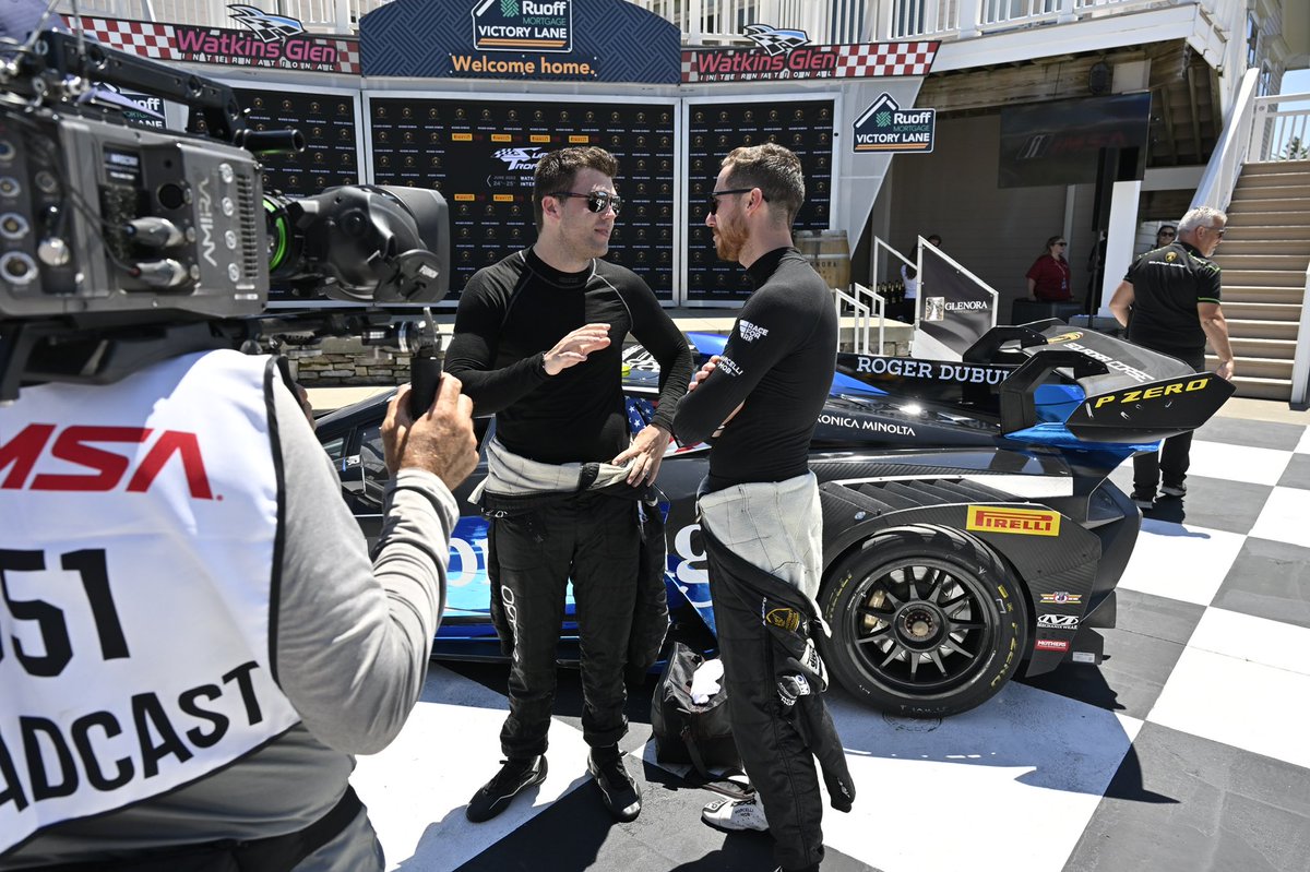 JusticeBrosInc's tweet photo. WEEKEND SWEEP for @FormalDanny @KyleMarcelli in the Lamborghini Super Trofeo North America series @WGI. The #1 of @PrestigePerfCtr / @WayneTaylorRcng took home the top spot in both races &amp; are currently leading the overall point standings. 

#justicebrothers #lstna https://t.co/RLkcvXYo5Q