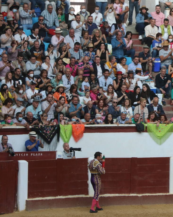 Plaza de Toros de León tweet media