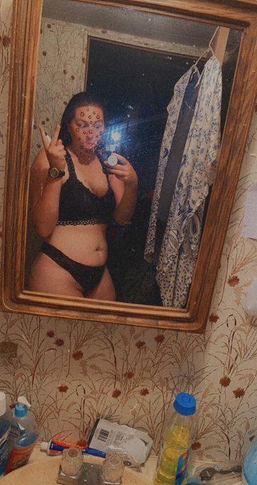 Let&rsquo;s agree it&rsquo;s too hot for clothing 😛 https://t.co/3EFNWvEwvR<a href="/tag/goodmorning"class="tags"><span>#goodmorning</span></a><a href="/tag/titties"class="tags"><span>#titties</span></a><a href="/tag/wakeandbake"class="tags"><span>#wakeandbake</span></a><a href="/tag/hotwife"class="tags"><span>#hotwife</span></a><a href="/tag/amazonwomen"class="tags"><span>#amazonwomen</span></a>