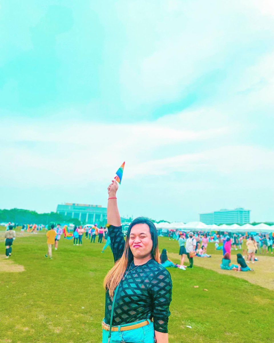 ianalmonina's tweet photo. Being fierce is not based on your gender . It is based on your UNIQUENESS 🌈😁 #AtinAngKulayaan #BetterWithU #NoWayButUp https://t.co/qc2CIdo8PO
