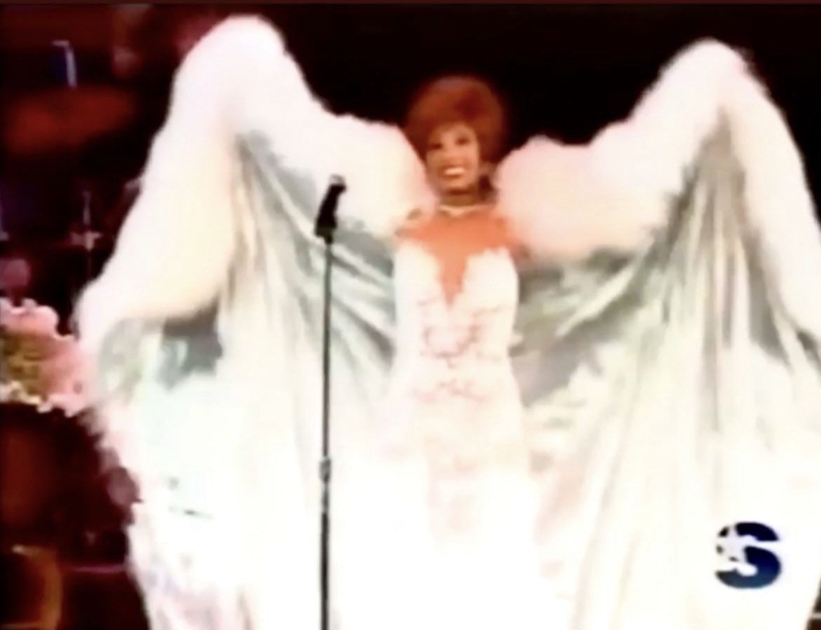 DSB_Fan's tweet photo. Dame Shirley Bassey - Concert in Istanbul 1995 | Full Concert

https://t.co/tm7zViWnKc https://t.co/NhUHDxcu2b