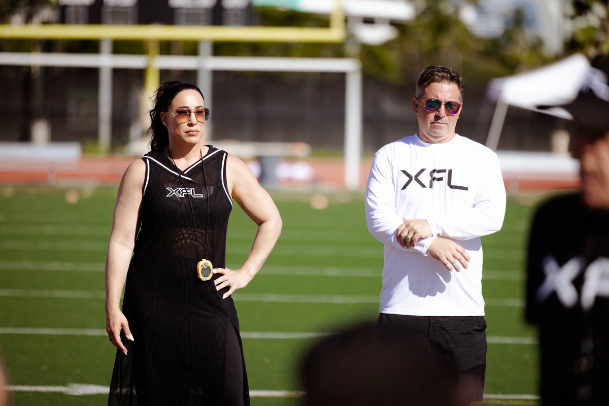 TheUFL's tweet photo. Aloha from beautiful Honolulu, Hawai’i where another group of determined athletes are taking part in #XFLShowcases for our coaches, football personnel, and ownership group.

Keep it locked on our Facebook and Instagram Stories for check-ins from McKinley High School. https://t.co/xwt6cDnai8