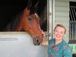 Horses Hounds and Heros &amp; Remembering French Horn Player Barry Castle! -  fionaharrison.biz/horses-hounds-…

Last weekend I had the pleasure of performing for the Horse Trust in Speen just out-side of Princes Risborough. It was my first visit there and I had been engaged to sing for...