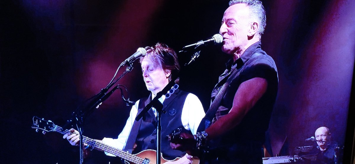 #Glastonbury First Dave Grohl and now Bruce Springsteen. That Paul McCartney must know someone with good connections.