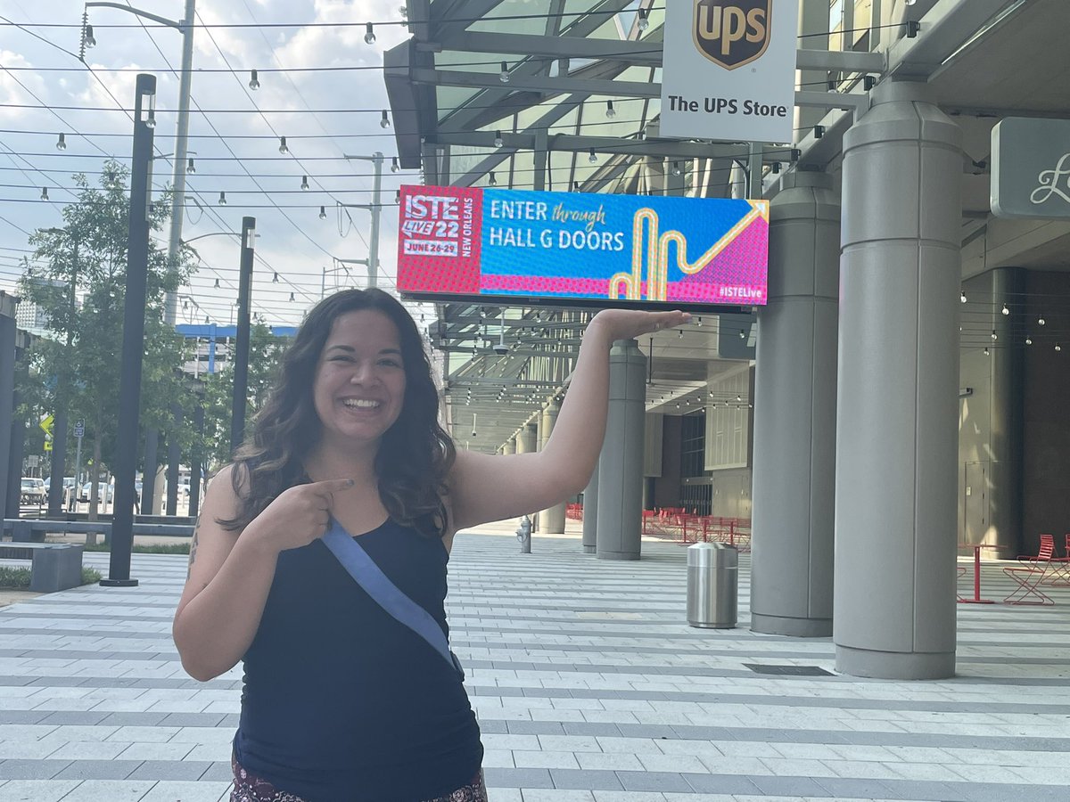 I GOT MY BADGE FOR @iste ! 🤩 Let tomorrow start, now! #ISTELive22 🦄🦄