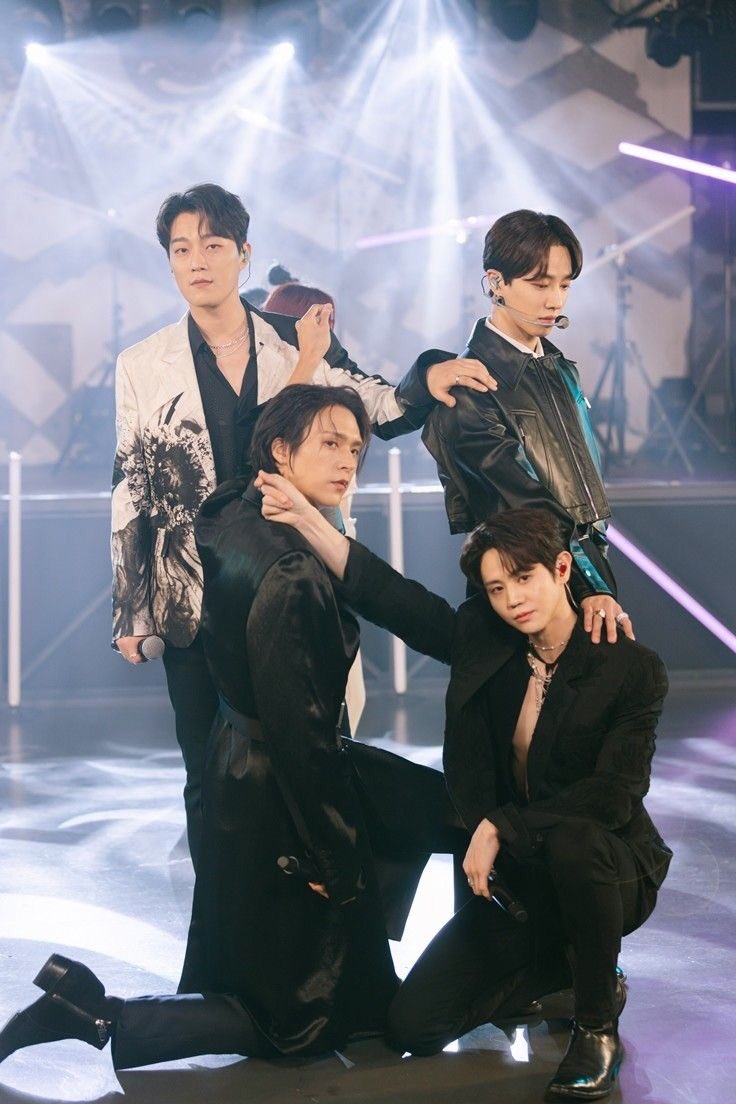 uningeal's tweet image. They are the ✨HIGHLIGHT✨of the ✨HIGHLIGHTS ✨