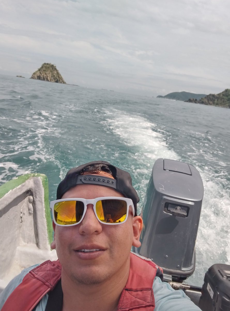 Omar (@tolozagilberto) on Twitter photo onlyfans.com/omartraveler onlyfans.com/omartraveler
