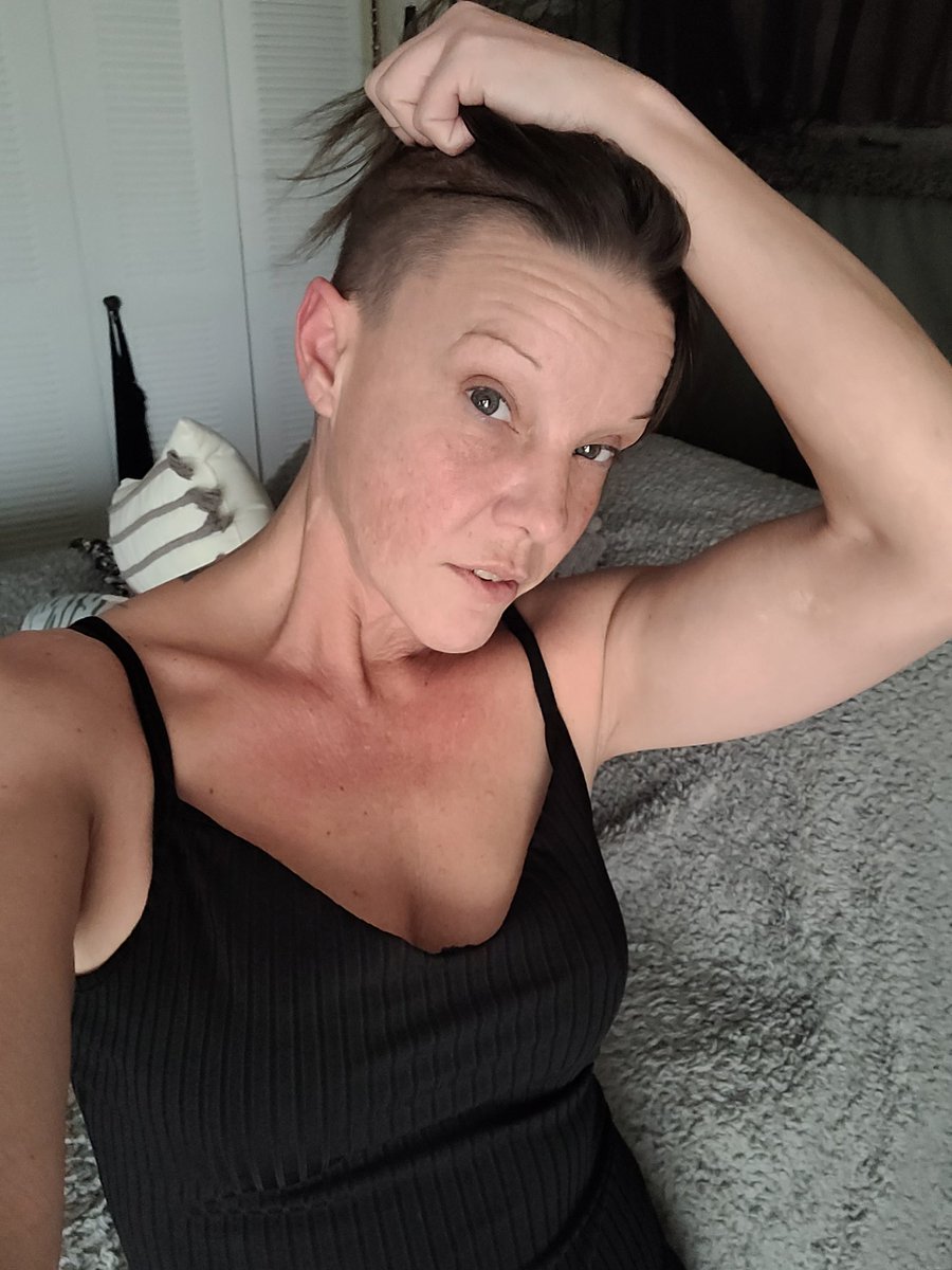 HufferBettina's tweet photo. Plain old me, not one filter.
Yea or nah π€ for a 44 year old
https://t.co/ARG5LsQh6x
#detroit #bodyimage #beauty #michigan #boo #onlyfans #fuckoff #bipolargirl #vanity
#saturdaynight #fuckyou #aboutlastnight #myhell https://t.co/9Vhjs5zgl1