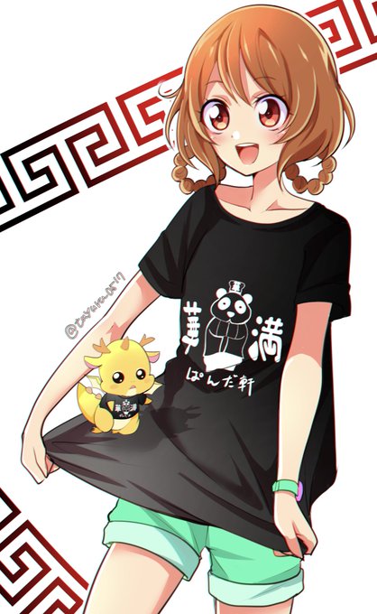 ぱんだ軒のオリジナルTシャツをアピールする華満らんさん
#precure 