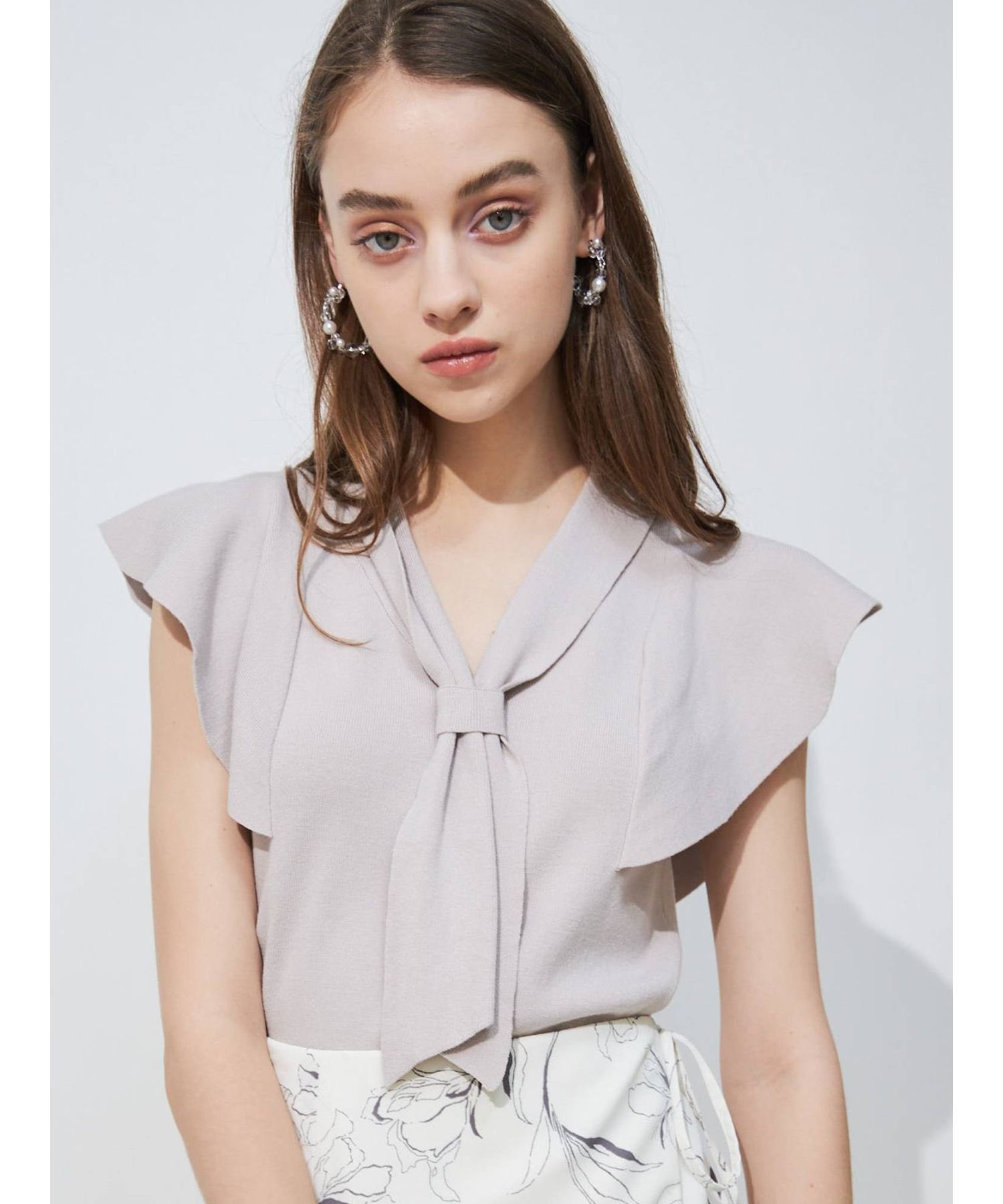 【美品✨】ルネ　トップス　ボーダー　ボウタイ　フリル　2022年　34 美品✨】ルネ トップス ボーダー ボウタイ フリル 2022年 34