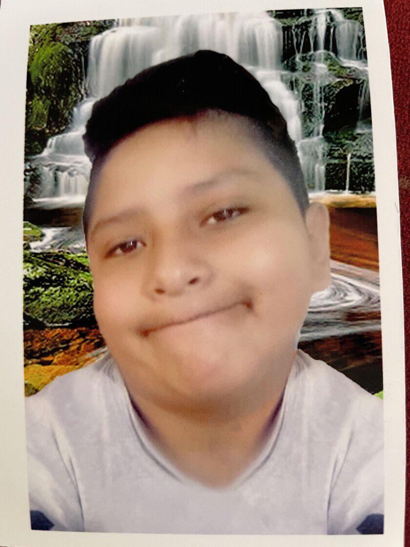 XoloElvis's tweet image. Este no es el #RotoFlan 

Este Niño es Brandon Geovanni de 13 años que tomó el Metro para comprar un regalo a su madre y no sobrevivió al colapso. Esto por la criminal administración de @m_ebrard y @Claudiashein 

#ConLosNiñosNo