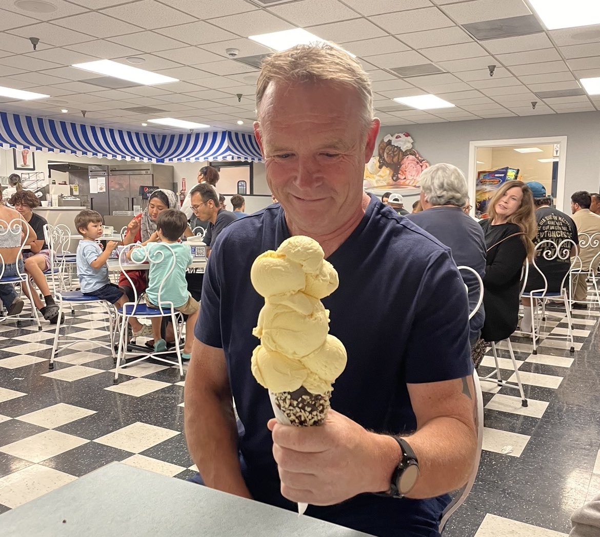 3 scoops please. Are you sure Paul? Oh aye, no problem 🤣🇺🇸

<a href="/PaulHig09978621/">Paul Higgins</a>