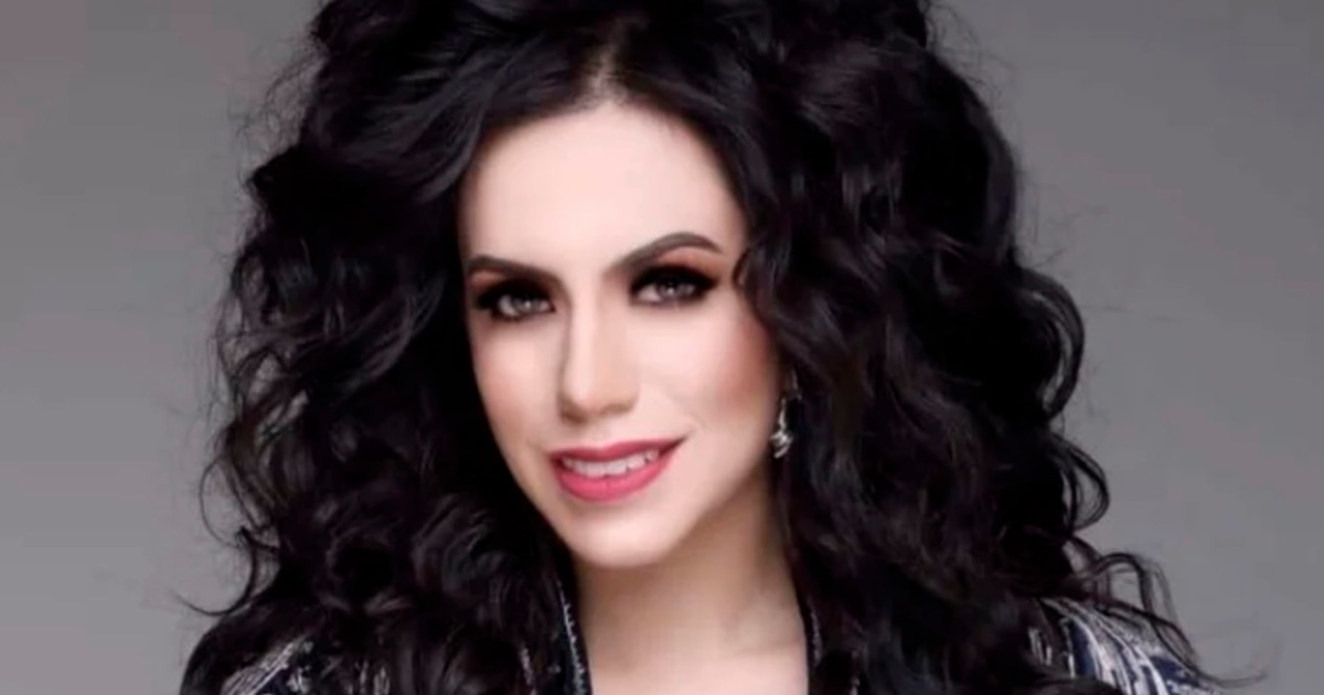 SueltaLaSopaTV's tweet photo. Murió la cantante #YrmaLydya a manos de su esposo en restaurante mexicano https://t.co/vxZhymvu0G https://t.co/PXrLYeWTbe