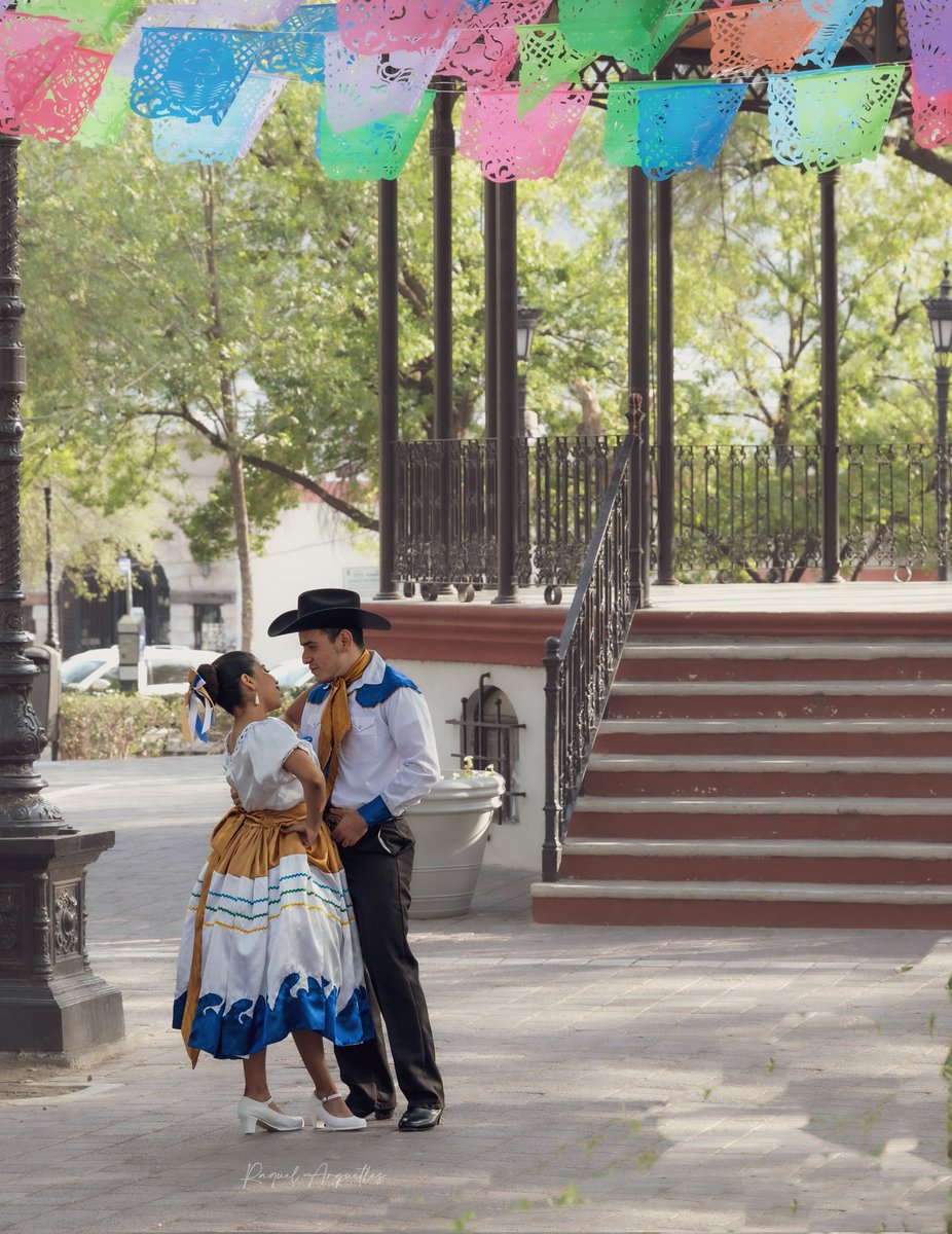 RaquelArguelle3's tweet photo. El día de hoy tuvimos caminata fotográfica.  Les comparto algunas fotos.

Que tengan una excelente tarde!
#arteypatrimomio
#spgg #confa #colectivofotograficodenl #nikon @lohechoenmexico https://t.co/dlbK6fHQhj