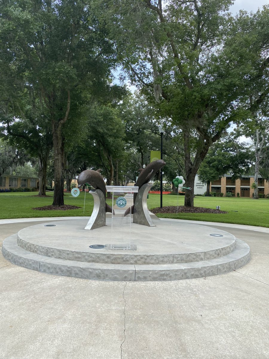 I really had an amazing experience at Jacksonville University ID camp!! Loved the locals, vibes and coaches thank you <a href="/JAX_WSOC/">Jacksonville University Women's Soccer ⚽️</a>  and Coach John for inviting me out and meeting with me, looking forward to the future 💚🐬