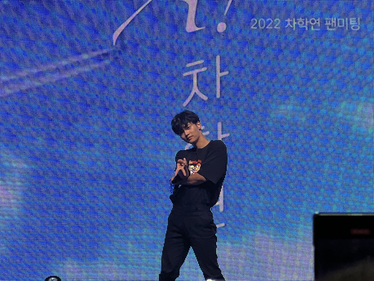 yonni_0630's tweet photo. 사랑사랑둥이❤️‍🔥❤️‍🔥❤️‍🔥🎂

#아차학연 #차학연 #220625 #학연아미리생일축하해 https://t.co/poat5nlebL