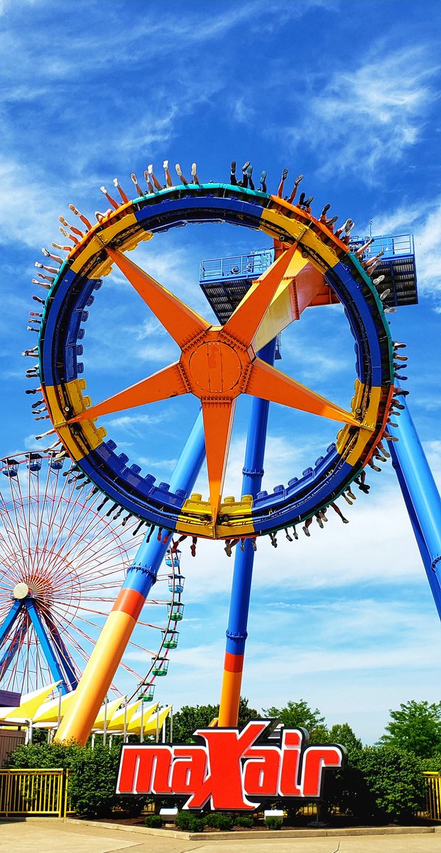 WWoman08's tweet image. MaXair @cedarpoint #maxair #huss #giantfrisbee #cedarpoint #SaturdayVibes