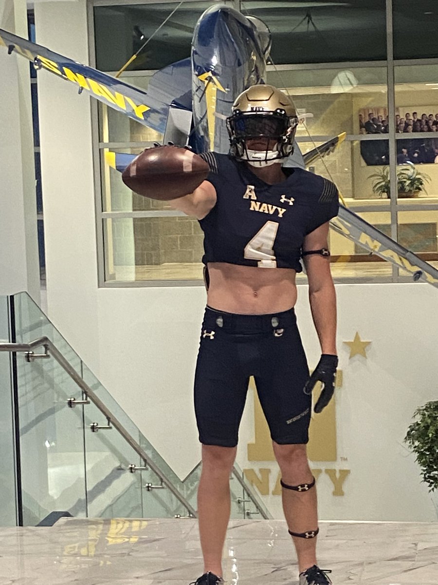 After a great visit and incredible conversation with @NAVYCoachKen I am blessed to have received an offer from the United States Naval Academy!! #BEATARMY @CoachConiglio51 <a href="/NavyFBrecruit/">Navy Football Recruiting</a> <a href="/PHSKnightsFBall/">Prospect Football</a> <a href="/JumpCorps/">Prospect Jump Corps</a> <a href="/EDGYTIM/">Timothy “EDGYTIM” OHalloran</a> <a href="/PHS_DeBoeuf/">Dan DeBoeuf</a>