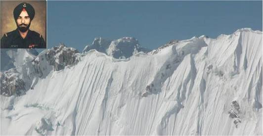 TheSatishDua's tweet photo. 35 yrs on this day, my Bravest of Brave Battalion executed the highest attack in the world- 21153 ft at Siachen glacier, after scaling approx 1200 ft ice wall in face of enemy.
Salute Hony Capt Bana Singh, PVC, Sub Sansar Chand, MVC, all other heroes!
Proud to belong.
Jai Durge🇮🇳 https://t.co/lcVMsG6wyD