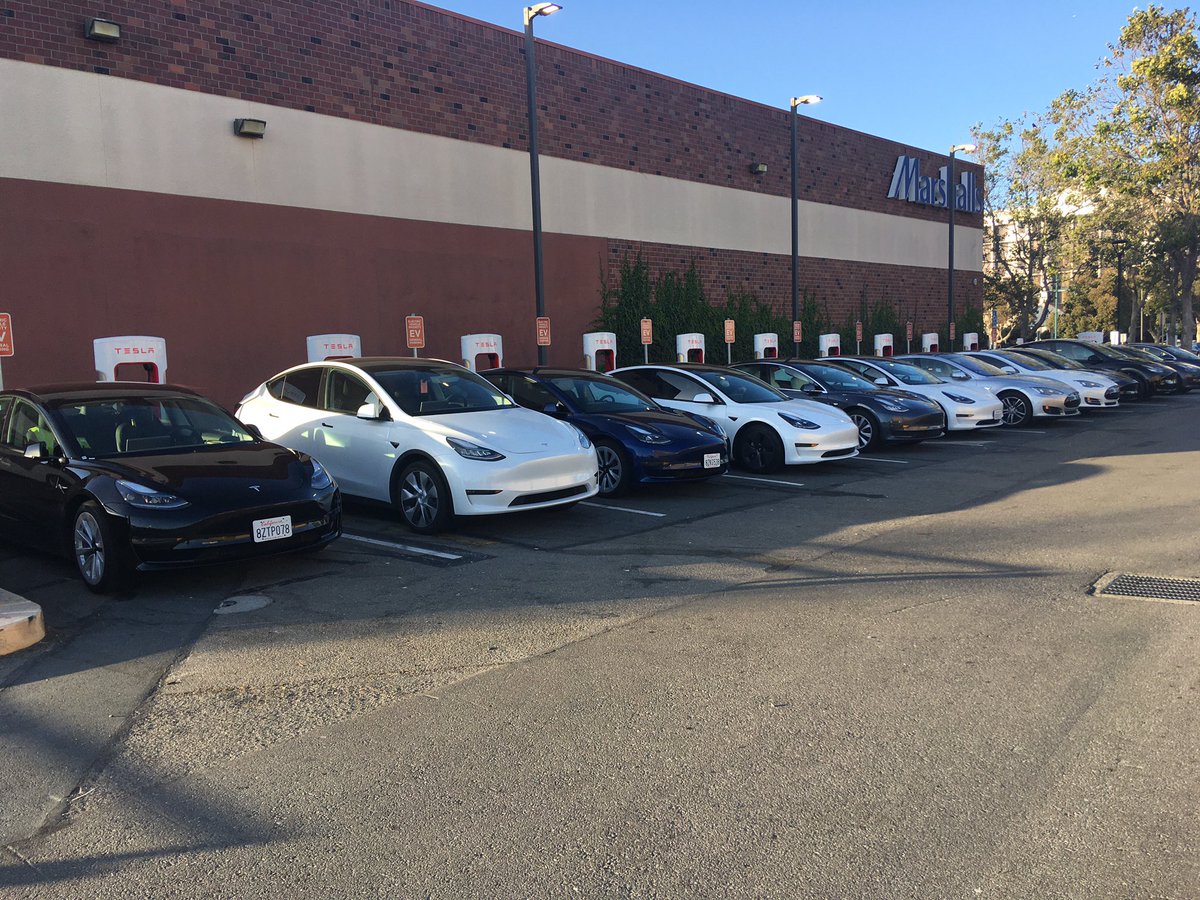 So we about to rule the earth. This would have been the equivalent of a big ass gas station #tesla #TeslaModel3 #TeslaRadar #teslafamily