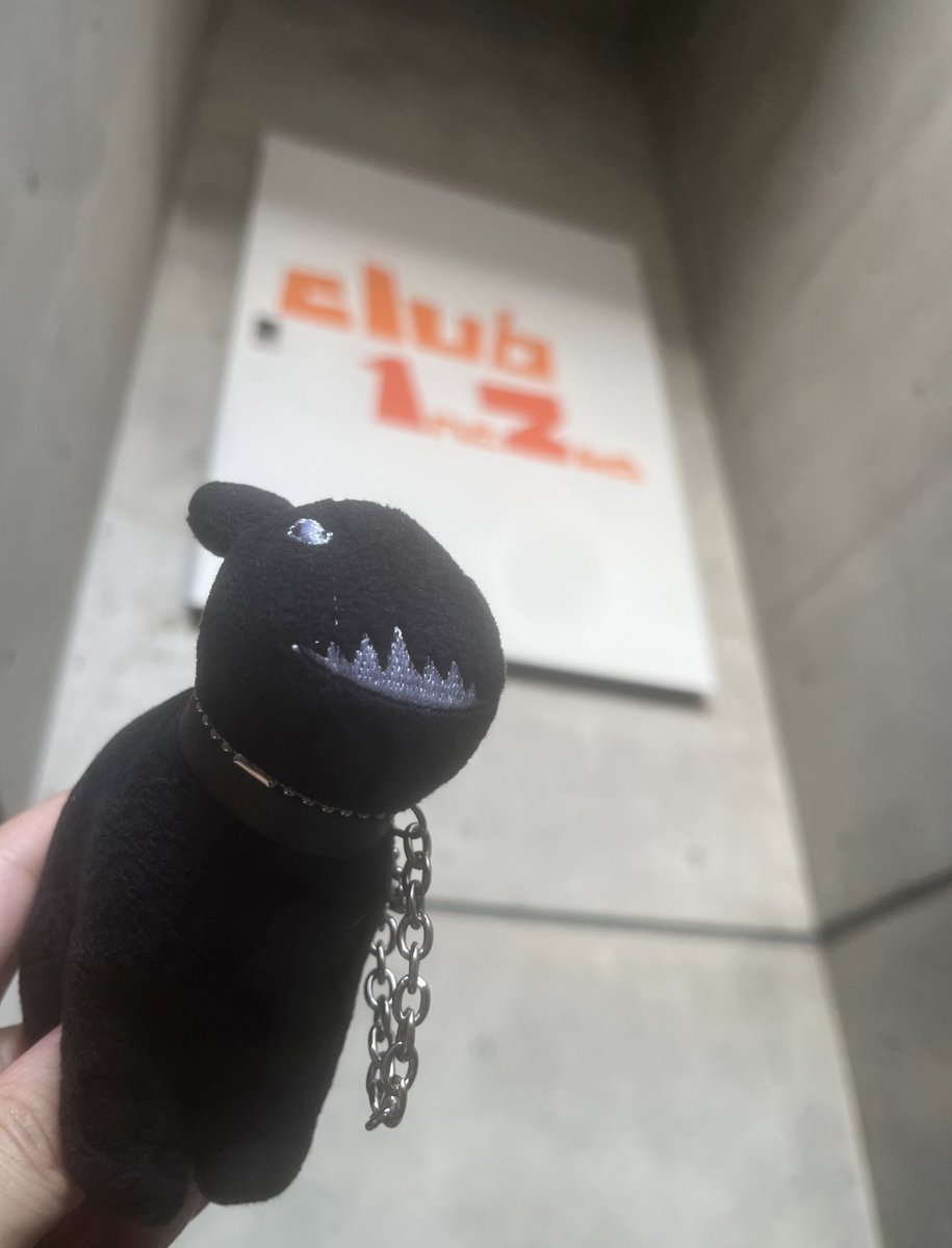 nighthawkstar00's tweet photo. 昨日のリリイベの振り返り♪
階段待ちは、暑かったよう…
ハンディ扇風機、僕も欲しいな
#ReoNa #Naked_EP https://t.co/qZP6GyhHkP
