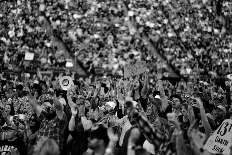 An artist CAN’T forget a night like this #YEG!!!! Forever etched in my memory!!!! That was f#%ing AWESOME!! love, g #GARTHinEDMONTON