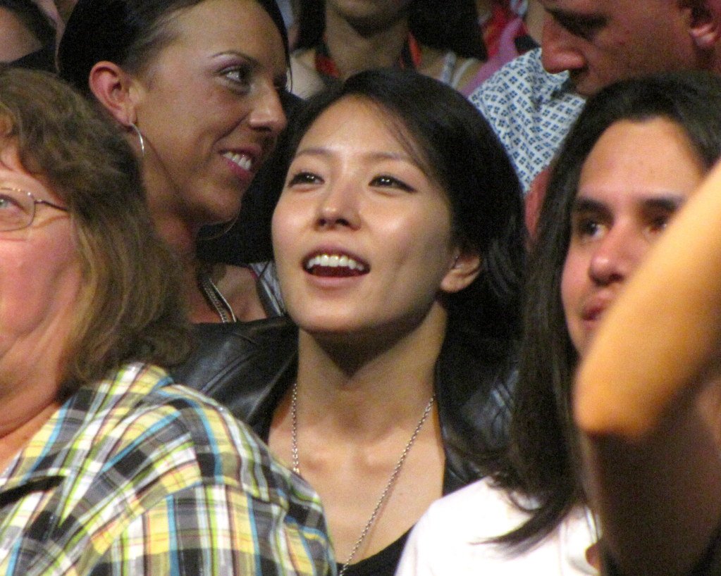 genzikunn's tweet image. 이게 뭐냐면 드라마 &apos;글리&apos; 콘서트 보러 간 &apos;권보아&apos;