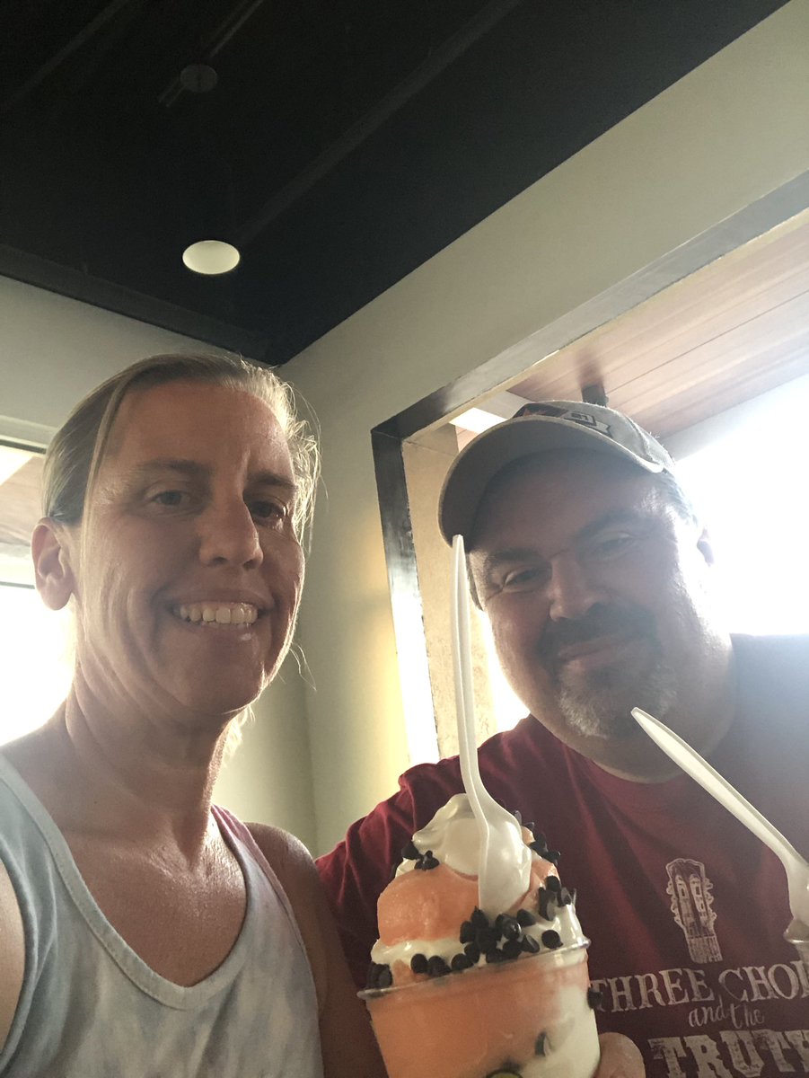 CarenCreighton's tweet photo. Nature selfie walking my dog. Ice cream selfie. @TWEHowl #twehowl https://t.co/tYwvfmV12W