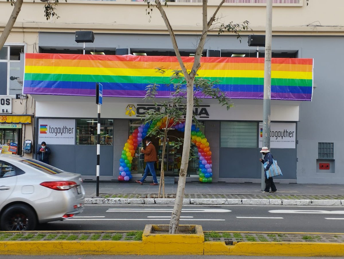 ColmenaMarket's tweet photo. En @ColmenaMarket celebramos la #MarchaDelOrgullo2022 junto a la comunidad LGTBI+ https://t.co/3RfrHBbYSV