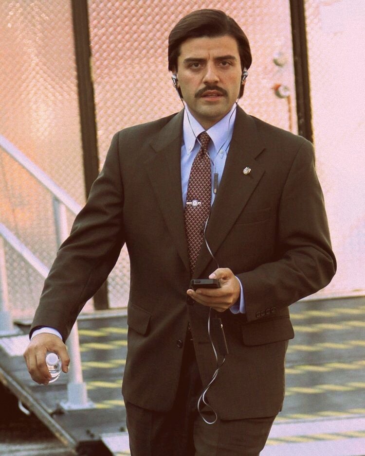natyshanm's tweet photo. Good night everyone. Los amo a todos! Daddy Jake in fancy mode😎esta foto es para alegrar tu noche https://t.co/2EYWlka6uR