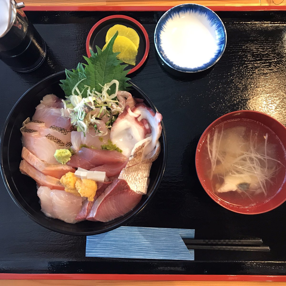 海鮮三昧で本当、申し訳ないわーホホホ
浜の駅おもと「愛土館」
https://t.co/2dJEITdRYP
#岩手県 #岩泉町 #浜の駅おもと愛土館 
