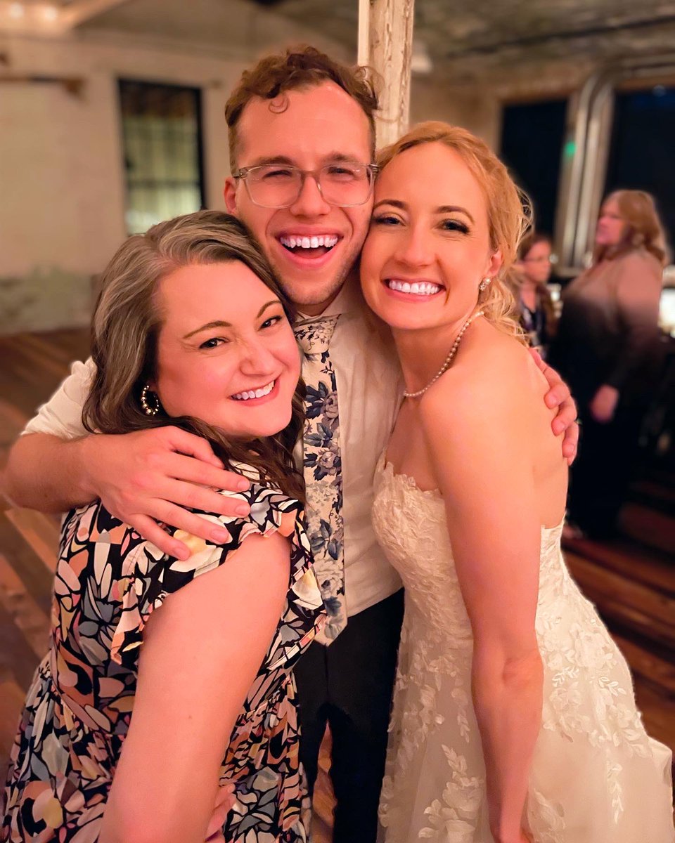 @RobEbbens and @liz_ebbens are my favorite humans. They’re now married for real for real.