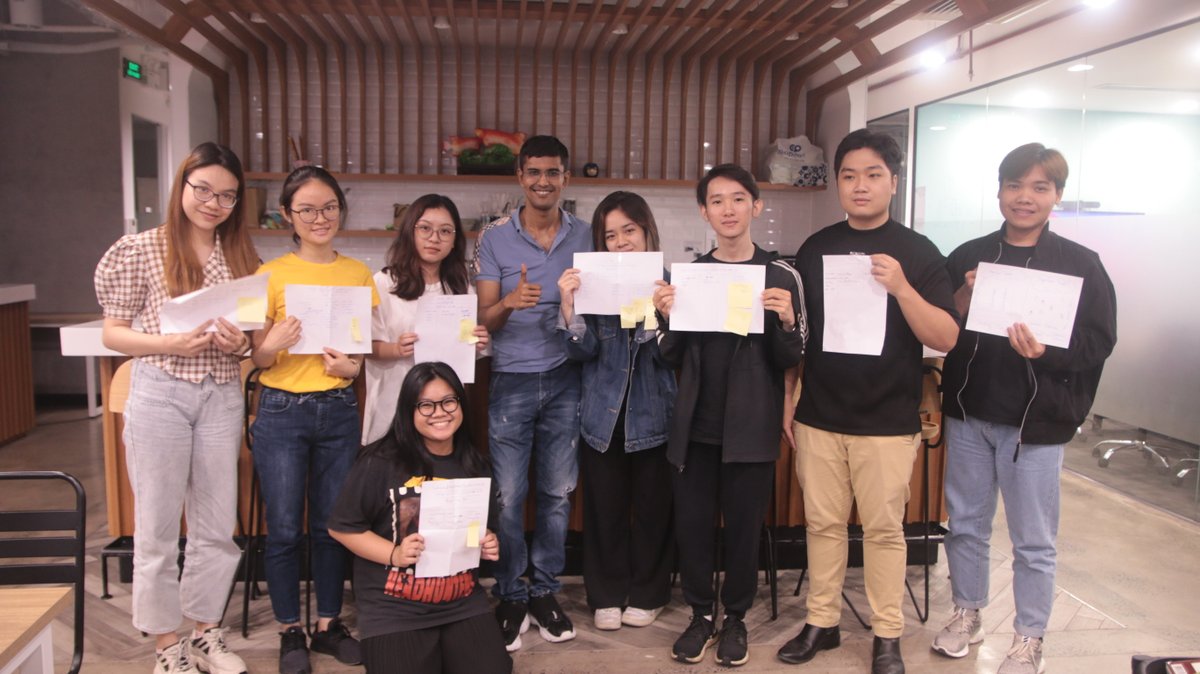 johnmasudparvez's tweet photo. How do we #transform an #idea into action? How can Design thinking help? It was a great afternoon with the young champions of #VSHR Pro #Academy #team
#training #coaching #johnmasudparvez #designthinking #mentoring #vshrproacademy https://t.co/RXFiDarevj