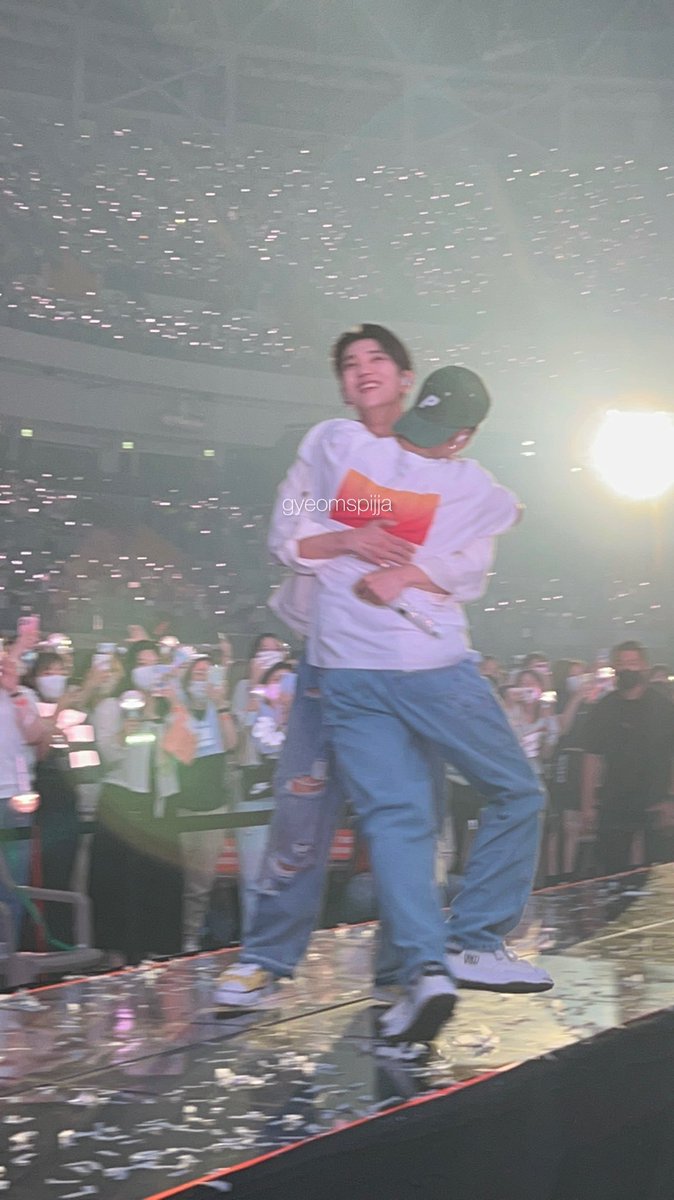 random seoksoo (@randomseoksoo) on Twitter photo 
