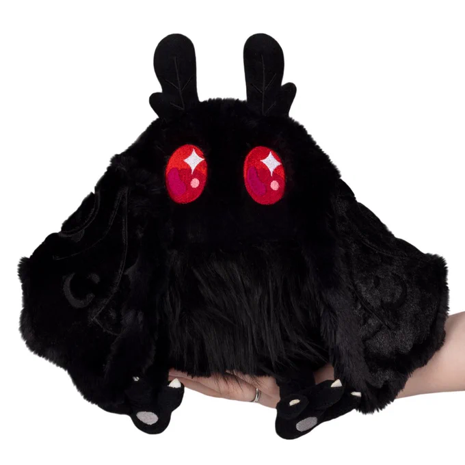 Squishables has a new Mothman, with glittering eyes like mine! ⭐️⭐️
I got him for my collection. Mothman fans should buy him, and also mine.

➡️https://t.co/XmgkMOTnon
➡️https://t.co/qv671iShu5 