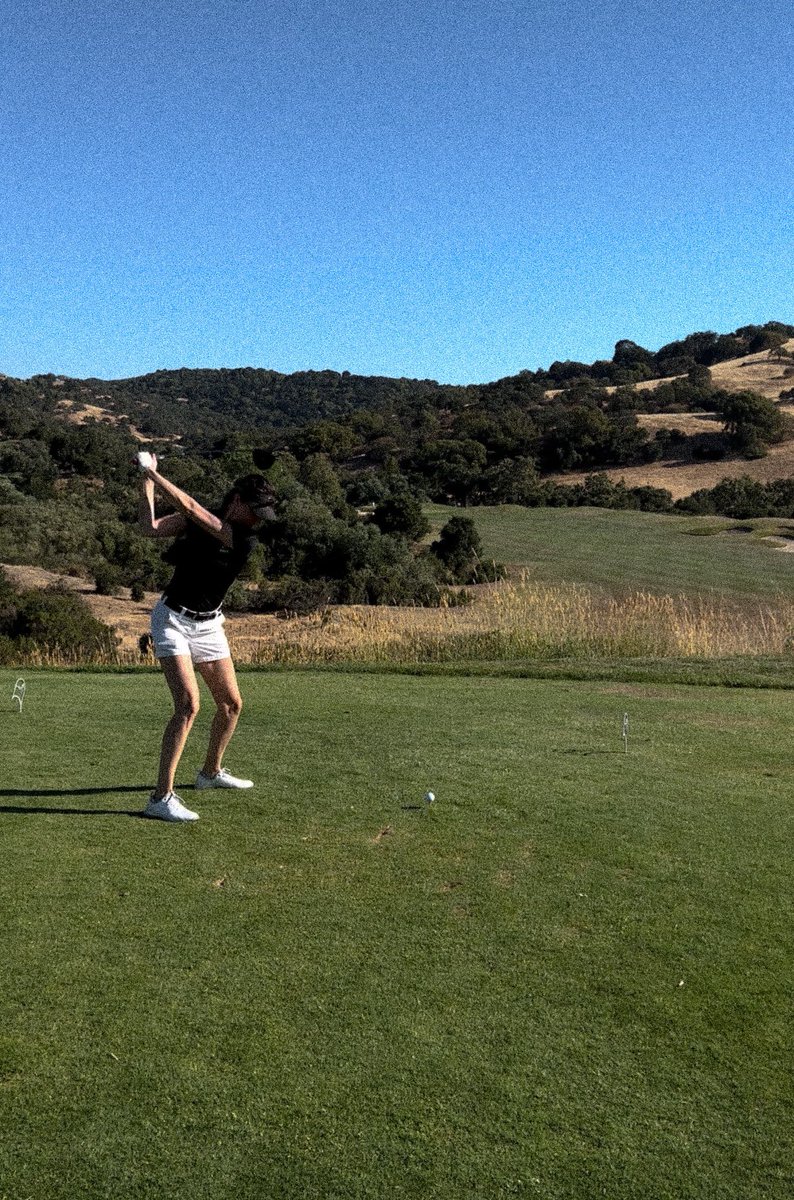 ARapstrider's tweet photo. some afternoon golf 🤌🏼 https://t.co/q1zdAo0ZCY