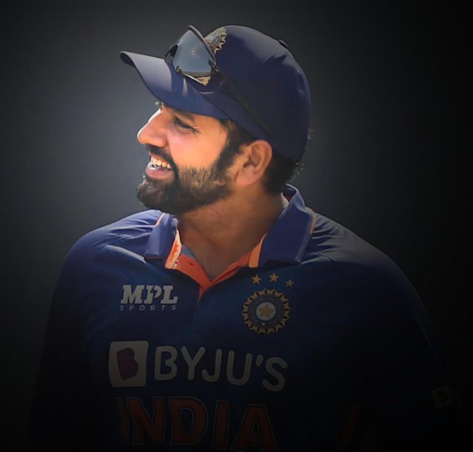 Muskan_shrinet's tweet photo. Indian captain Rohit Sharma has tested positive for COVID-19😢Wishing you a speedy recovery Champ @ImRo45 waiting for your strong comeback Hitman ❤️🥺
#RohitSharma𓃵 #RohitSharma https://t.co/xc3cun0PKw