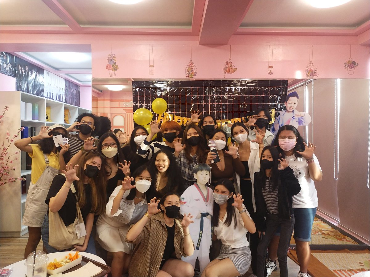 fanbasecebu's tweet photo. Another successful event~ ๐ Thank you so much Cebu Carats! ๐ Seventeen Cebu ๐ฅฐ
See you again! ๐
#EventsAtFanBase https://t.co/jWmsKnSoo7