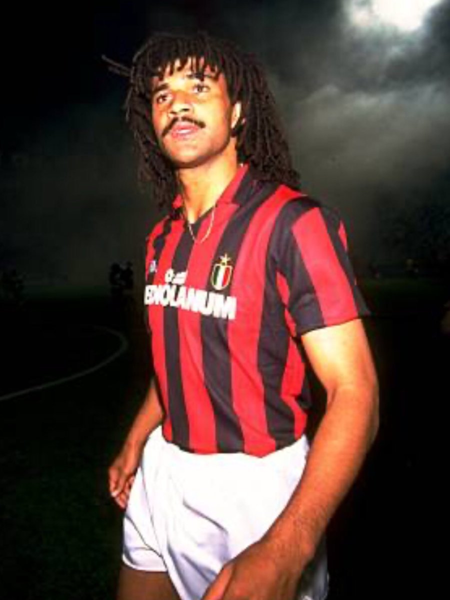Iconic Football Shirts tweet media
