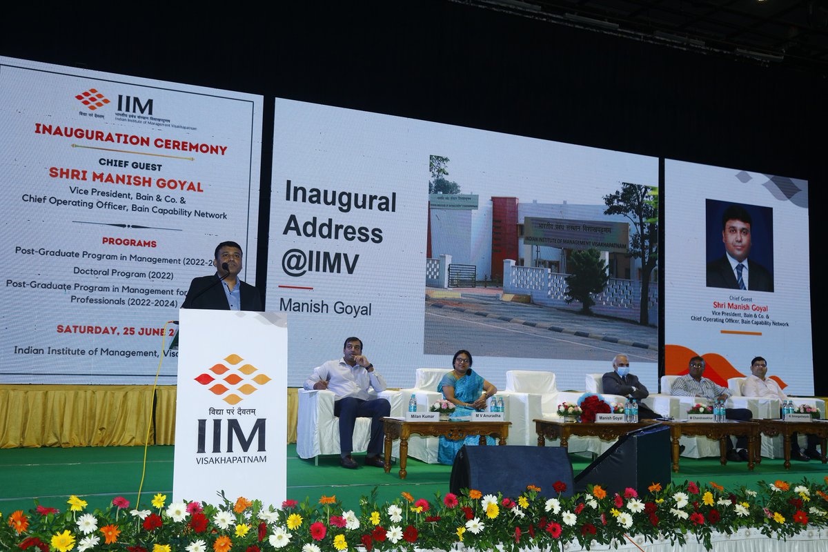 IIM_Vizag's tweet photo. #IIMVisakhapatnam welcomed the 8th batch of the #PGP, 4th batch of the #PhD, &amp; the 4th batch of the #PGPEx on 25/6/22. Shri Manish Goyal, VP, Bain &amp; Co. &amp; COO, Bain Capability Network, was the Chief Guest for the inauguration. #EventsAtIIMV #Induction #IIMV #TheSunriseIIM https://t.co/tOIysXdw95