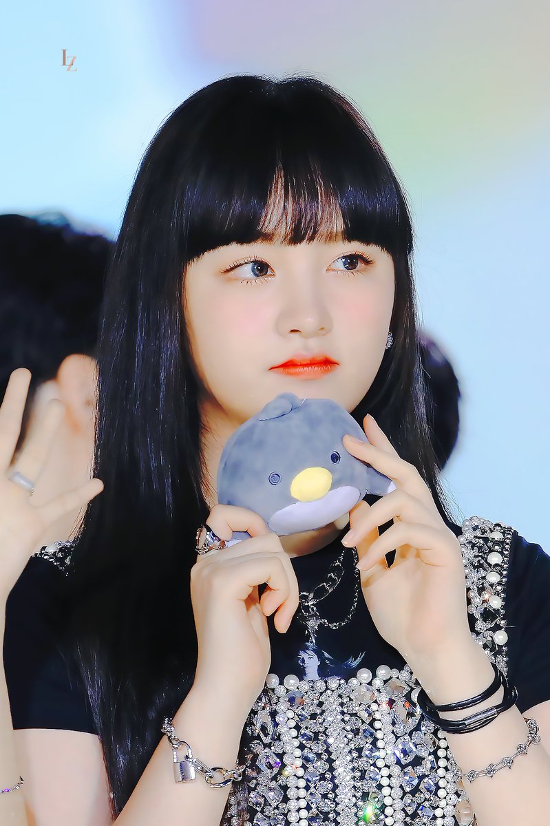 Lizz_1121's tweet photo. 220618 #IVE #아이브 #LIZ #리즈 https://t.co/0Qh5hBd8zq