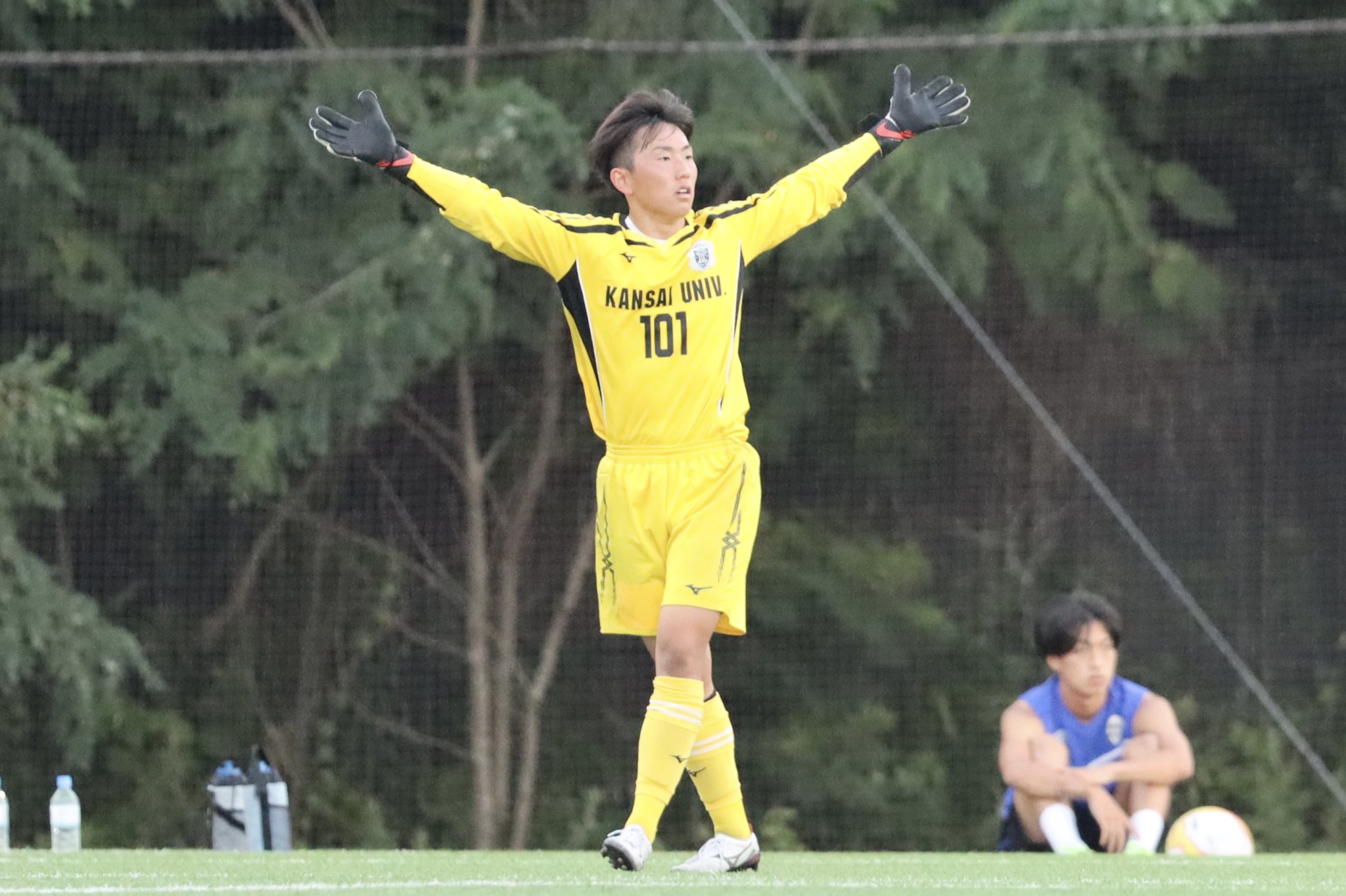 関大スポーツ編集局 サッカー Soleo ｉリーグ22関西ｃブロック第６節 対関学大ｃ１ 於 関西学院大学第４フィールド 後半終了 関大１ー０関学大ｃ１ 試合終了 関大１ー１関学大ｃ１ 後半からフォーメーションを修正 ｍｆ橋本晃の得点で
