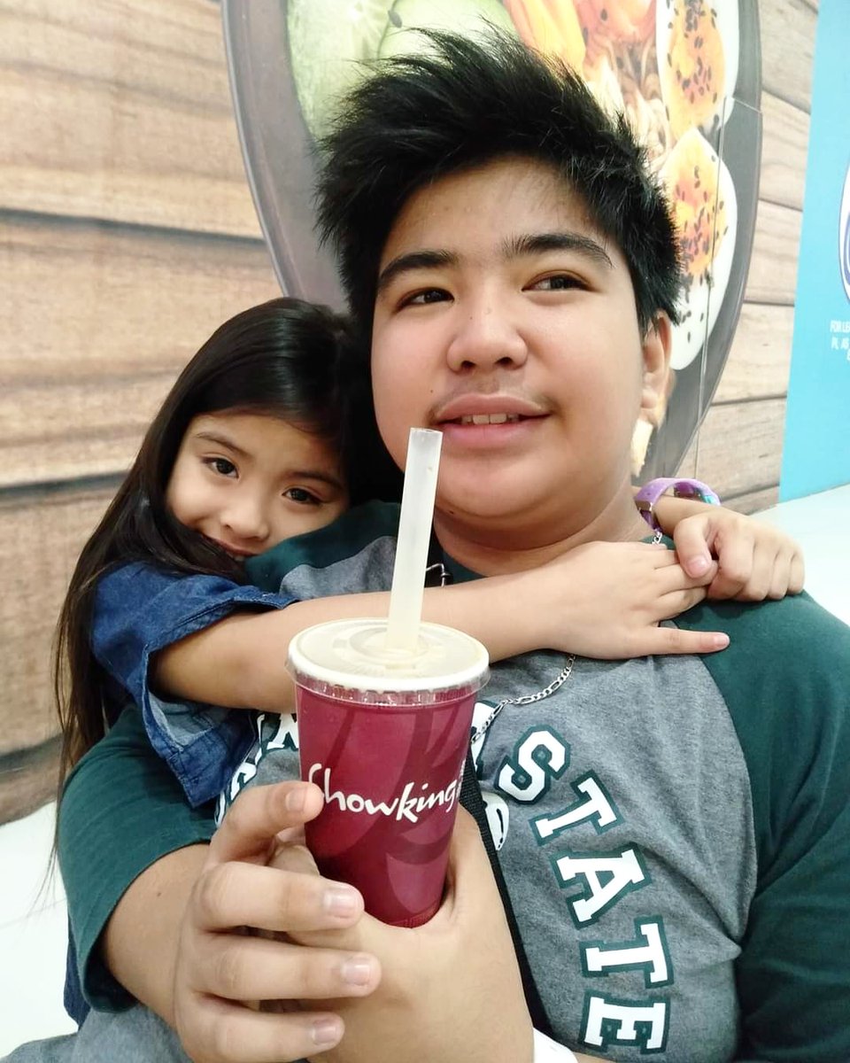 Ronel7699's tweet photo. Masarap mag family meal bonding sa Chowking. 
#ChowkingDineWin
@chowking_ph https://t.co/kRUhtxFOaH
