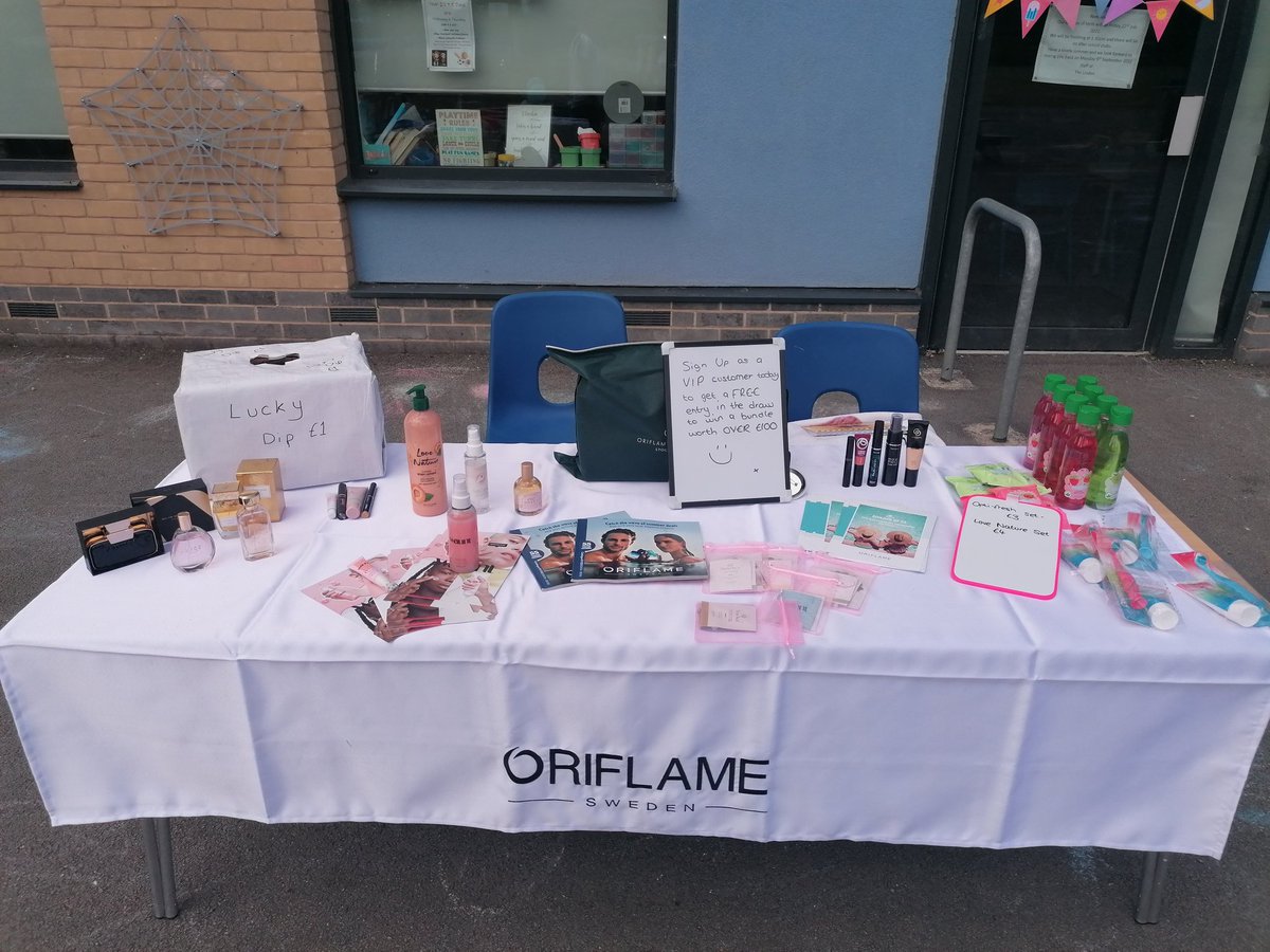 RaspberryPlum1's tweet photo. Thank you to everyone who took the time to come &amp; see what Oriflame is about ❤️

I apologise, not everyone managed to get my contact details or social media details, pop me a message for them😊
 https://t.co/coGuuRT90E

 https://t.co/fY40pgFNwU
 https://t.co/i13JYhQdD3 https://t.co/Jj56yVkcSw