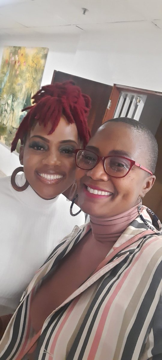buhle_matsha's tweet photo. #ColgateSmiles from the #Iyana album launch to kick start the new week. Have a good one❤️❤️❤️
@MaryAnibal @QeqeMntambo @trustsamende_  IG: ammysoul https://t.co/NYHQmApXQl